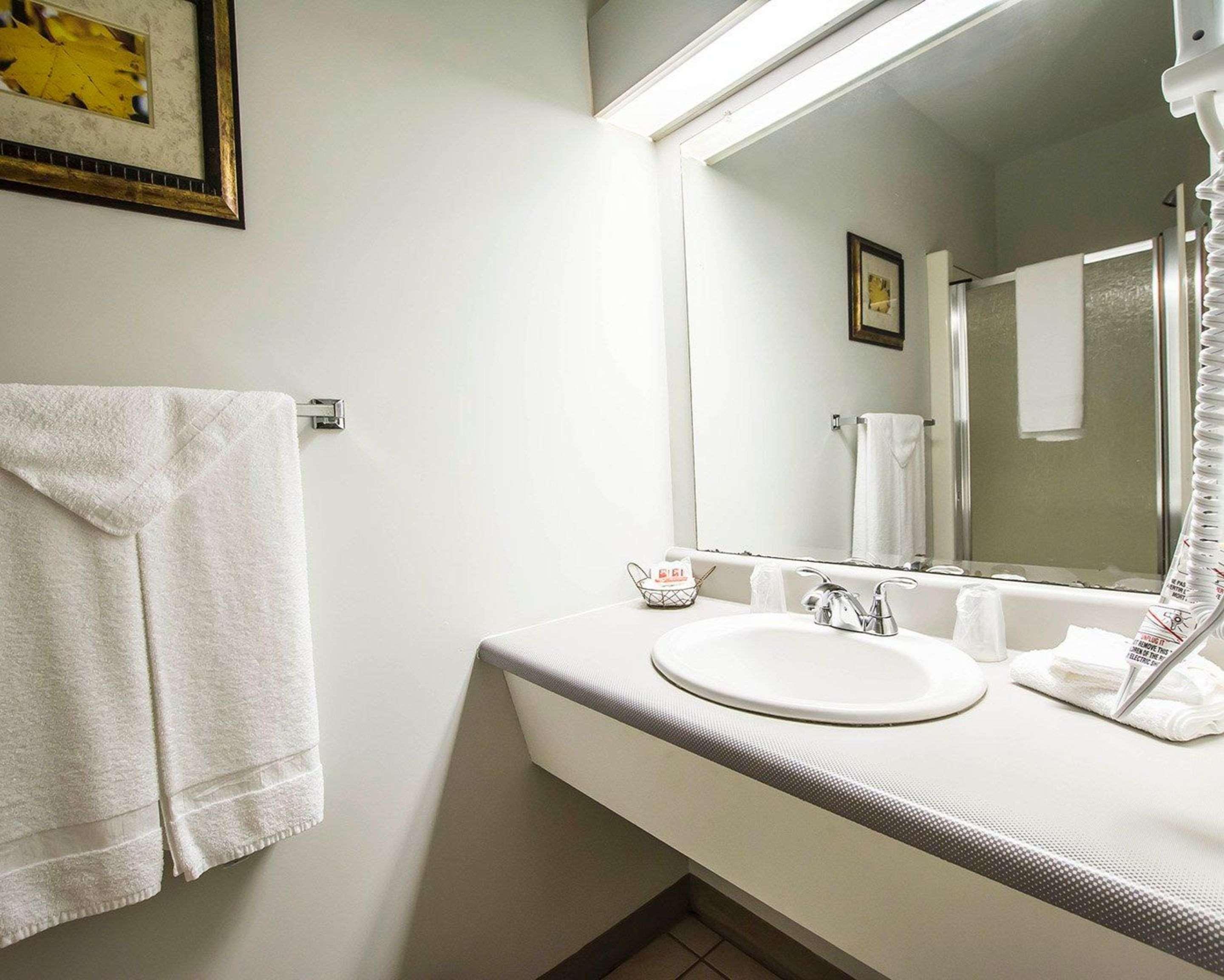 Econo Lodge Inn & Suites Montmagny Eksteriør bilde