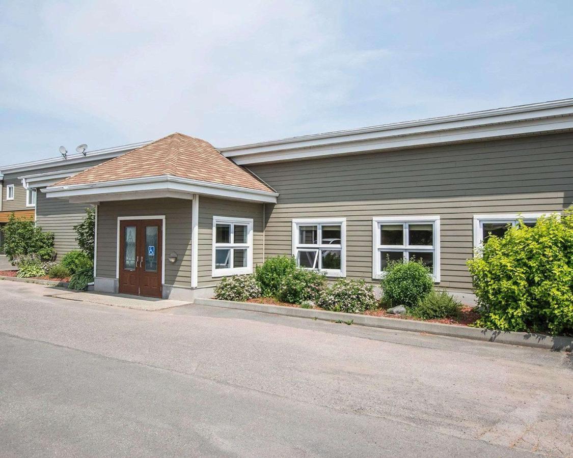 Econo Lodge Inn & Suites Montmagny Eksteriør bilde
