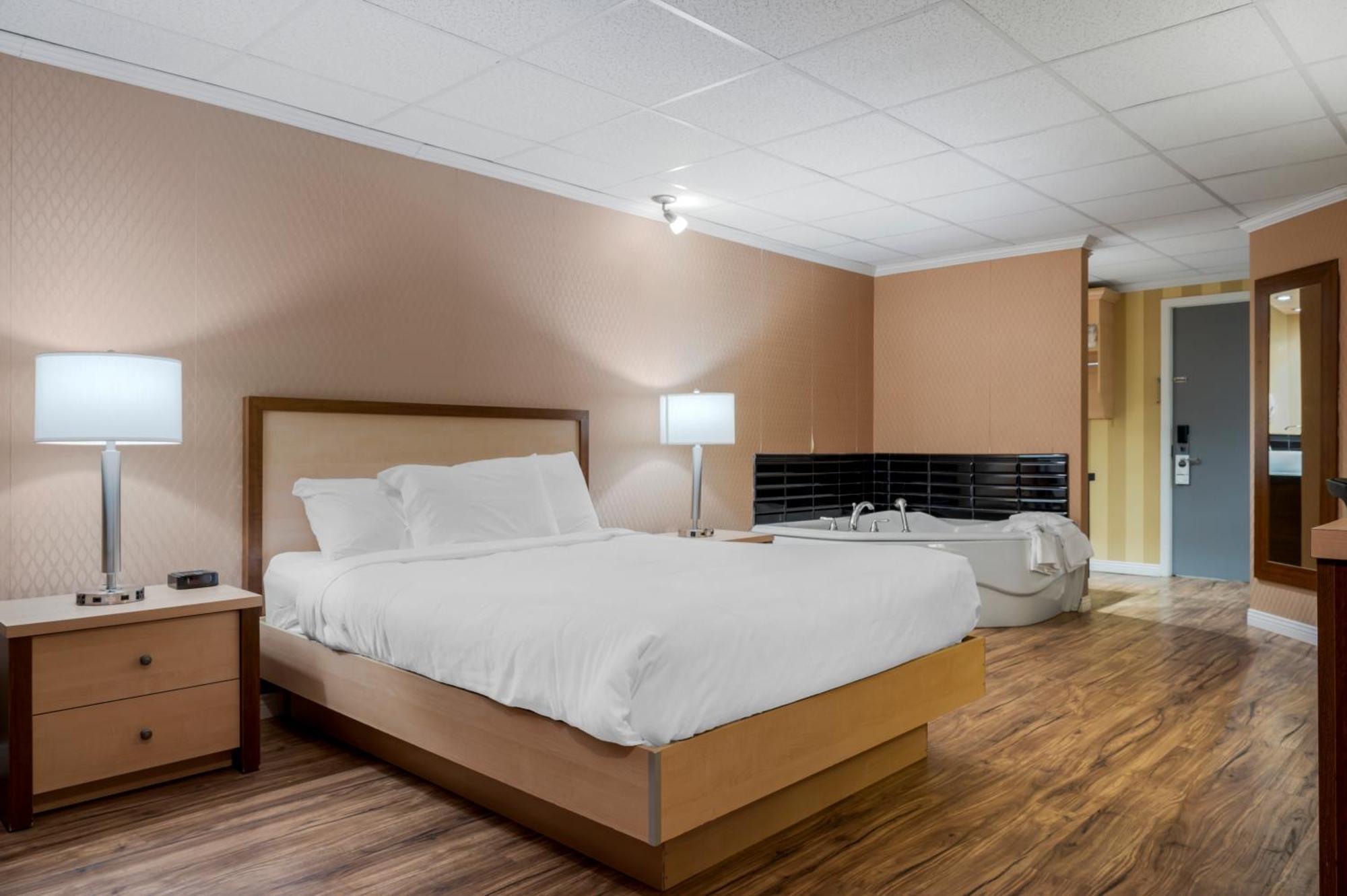 Econo Lodge Inn & Suites Montmagny Eksteriør bilde