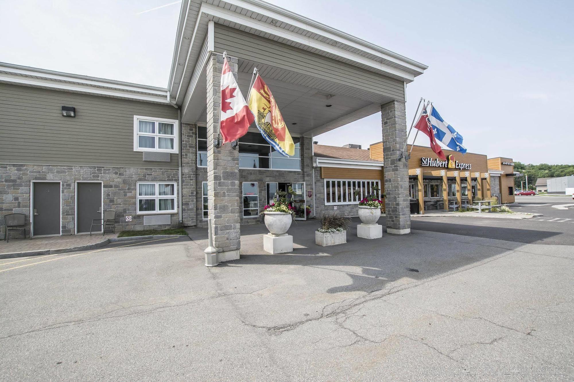 Econo Lodge Inn & Suites Montmagny Eksteriør bilde