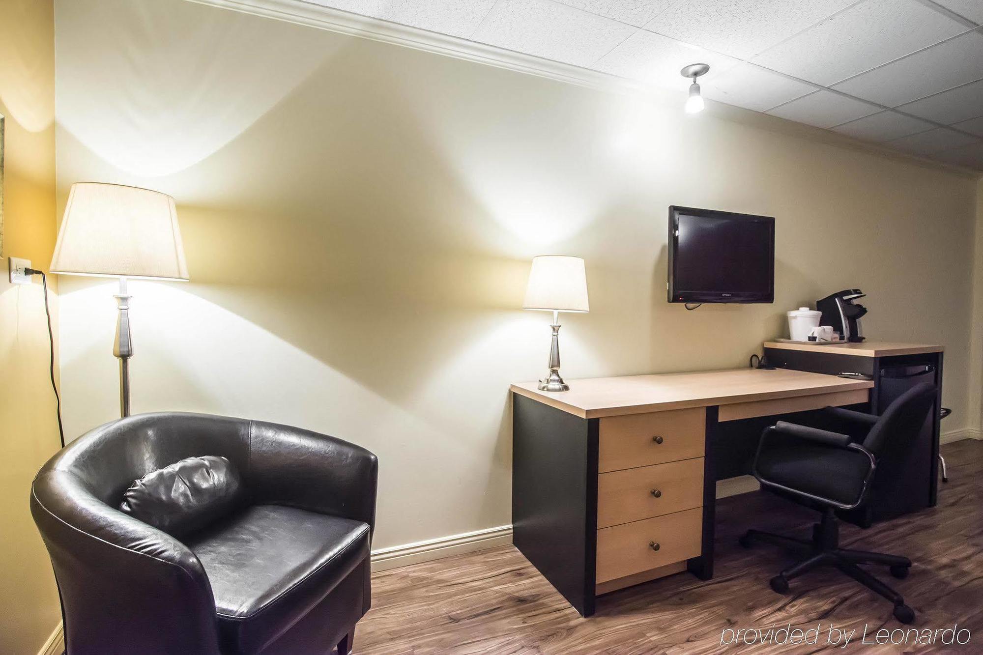 Econo Lodge Inn & Suites Montmagny Eksteriør bilde