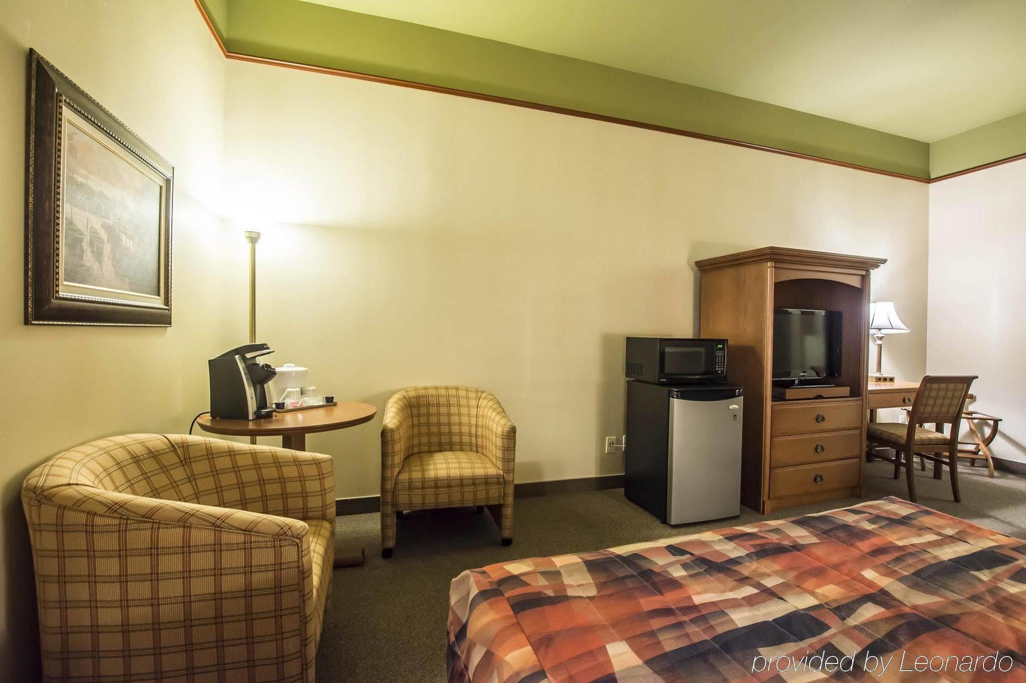 Econo Lodge Inn & Suites Montmagny Eksteriør bilde